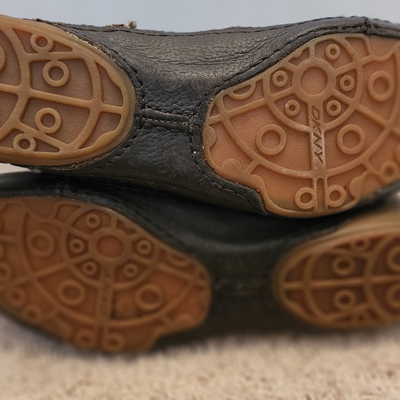 Vintage DKNY boots - Picture 2 of 4